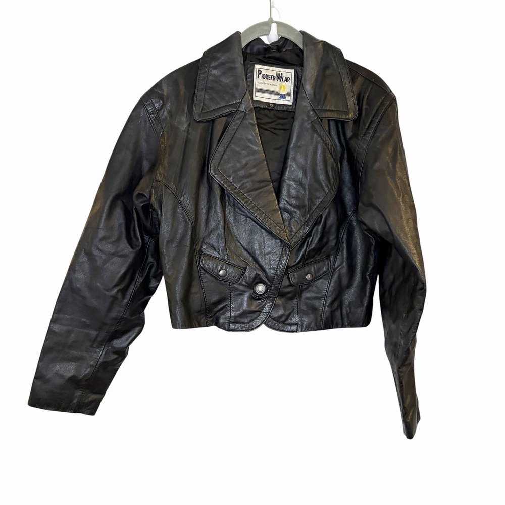 Vintage Women's Leather Pioneer Wear Jacket Cropped Notch Collar Single Button